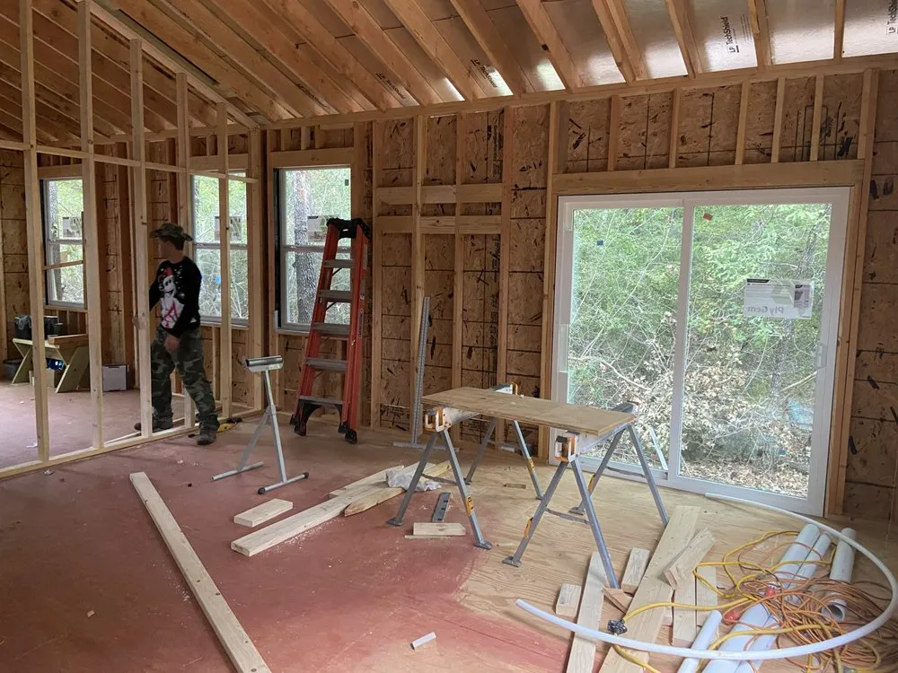 Top-rated emergency plumbing experts serving Hutto, TX - Hippo Construction Services