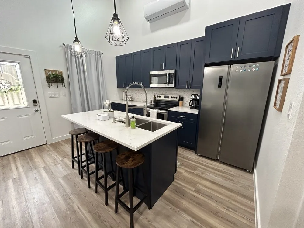 Slide of Hippo Construction Services