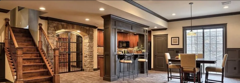 Slide of H&L Contracting