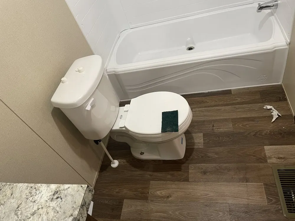 Slide of H&L Contracting