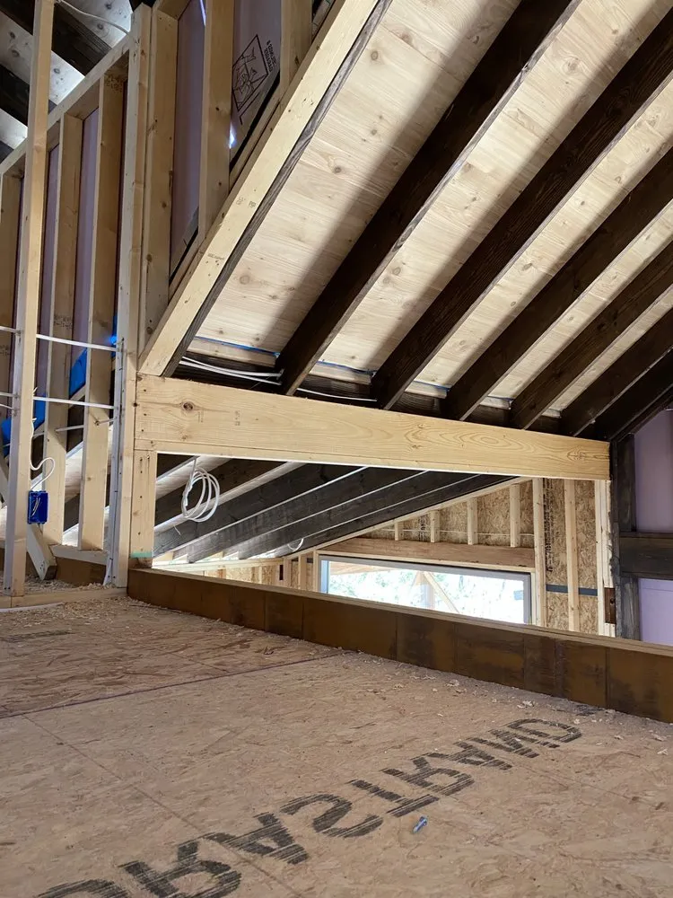 Slide of H&L Contracting