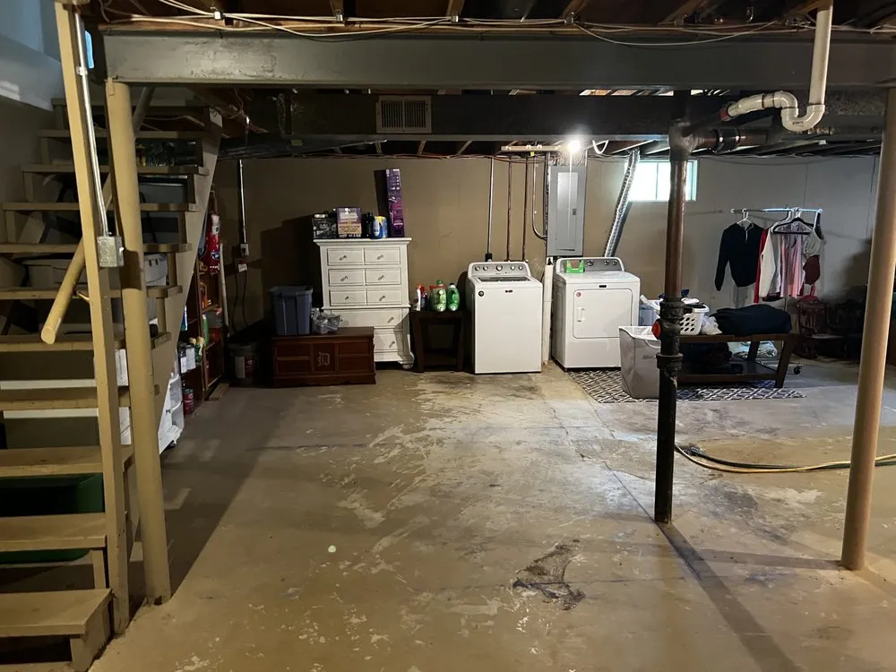 Slide of H&L Contracting