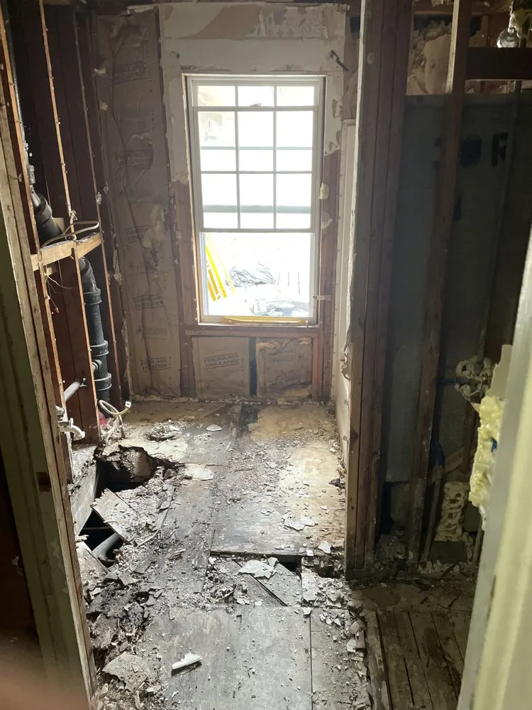 Slide of H&M Construction