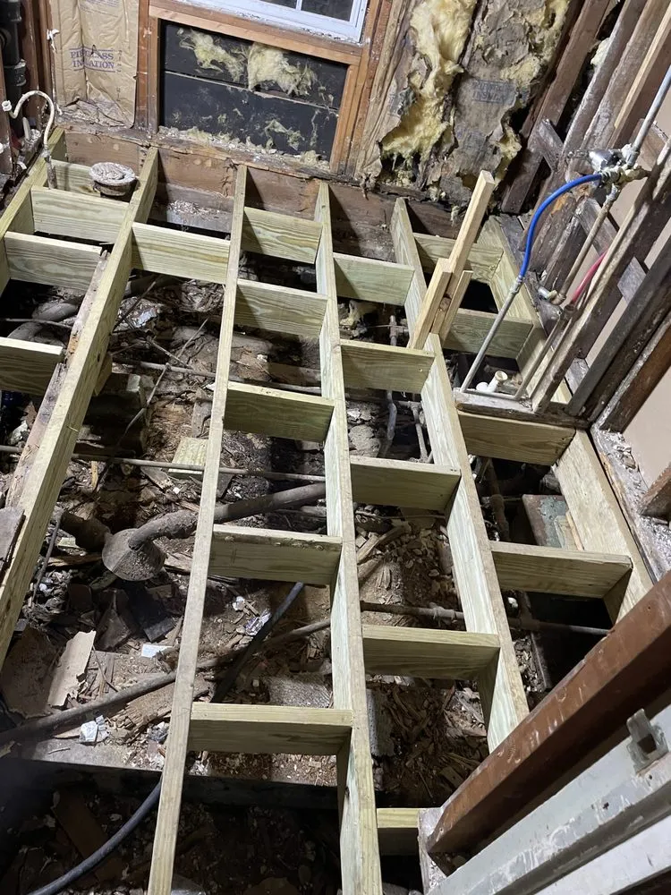 Slide of H&M Construction