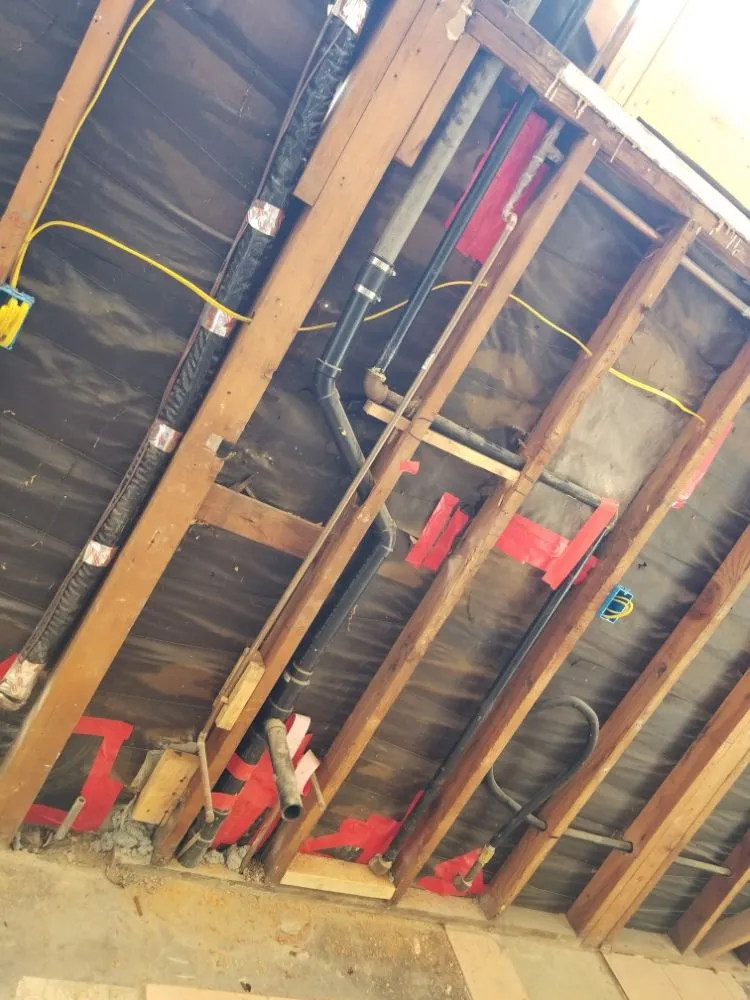 Emergency drain cleaning for homes in Los Angeles, CA by H&Mhandymanservices