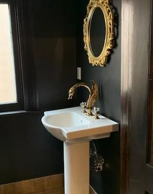 Hoffman Plumbing Logo