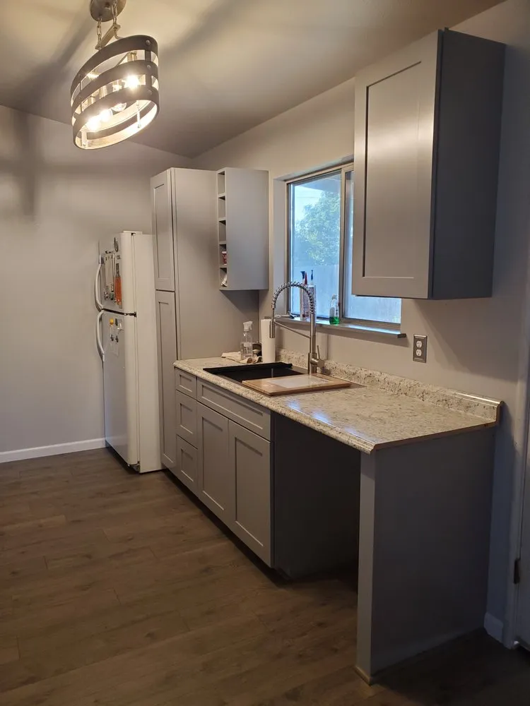 Slide of Holcomb Home Improvement