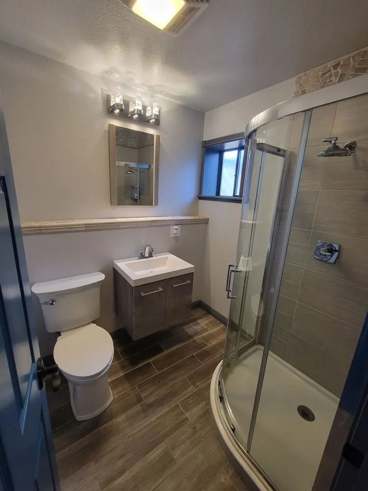 Slide of Holcomb Home Improvement