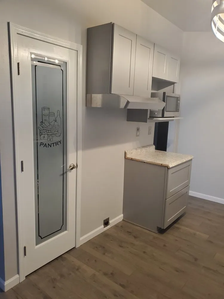 Slide of Holcomb Home Improvement