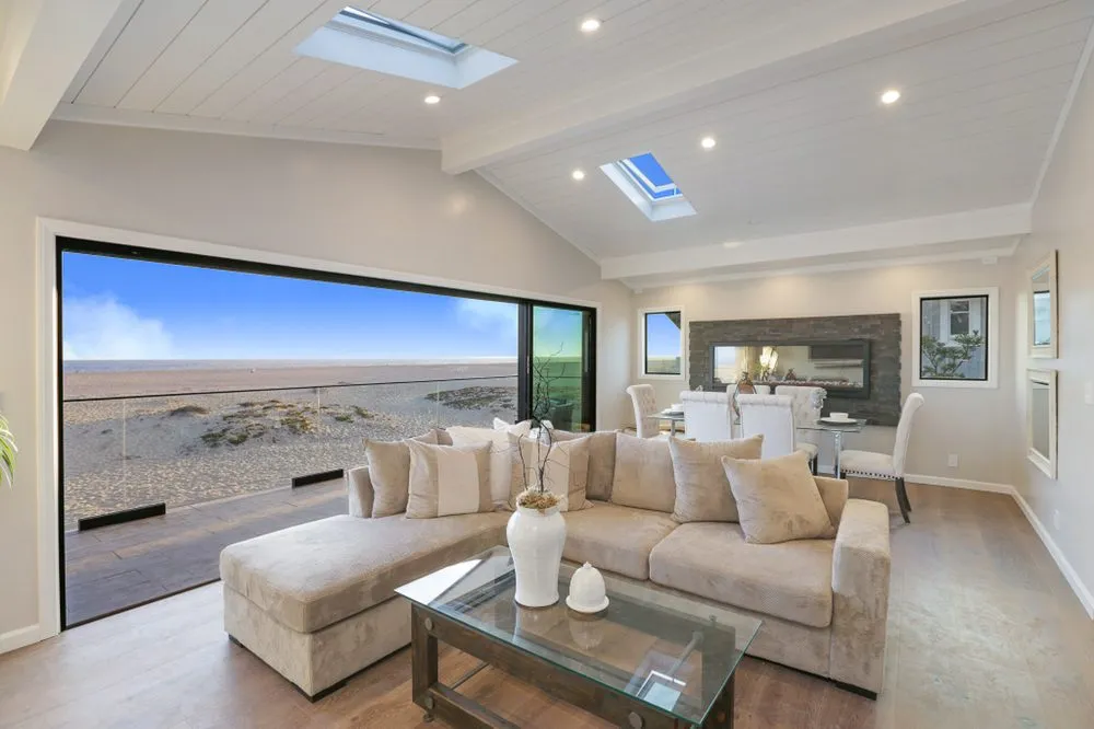 Slide of Hollander Homes