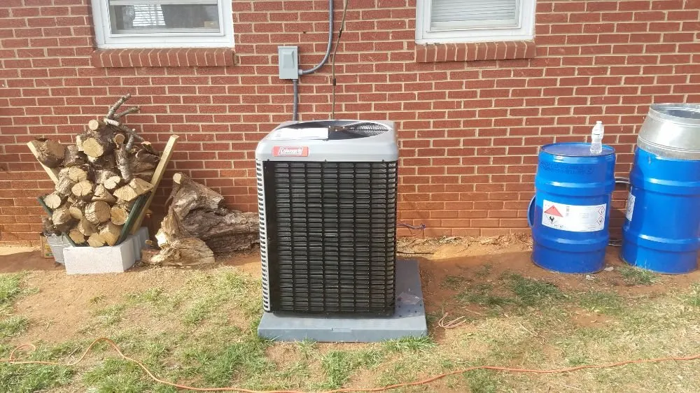 Slide of Holliday Plumbing, Heating & Air