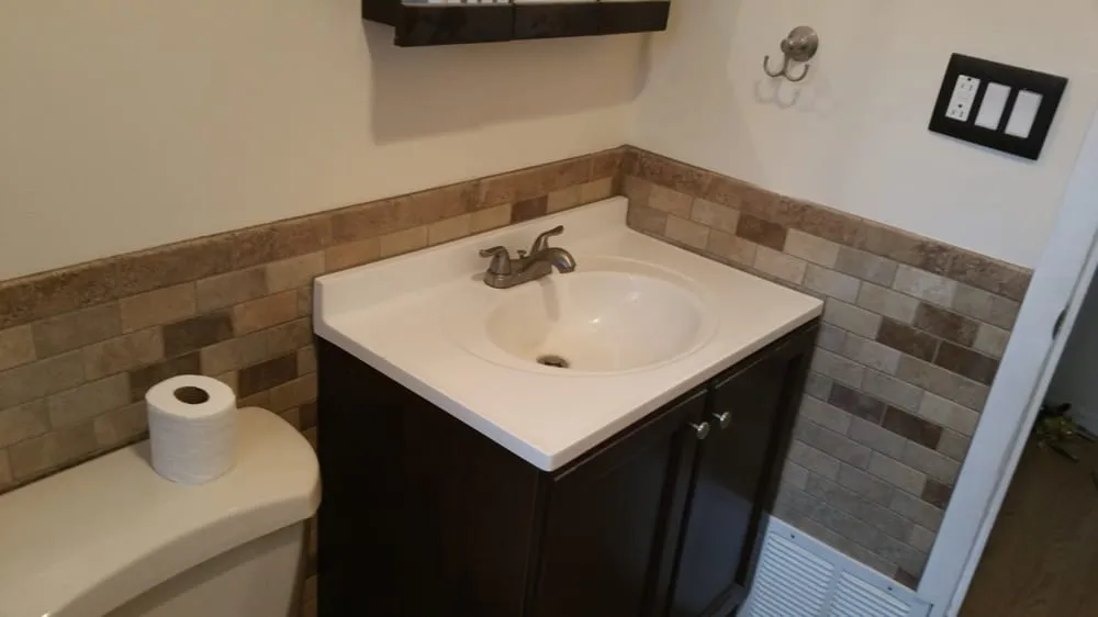 Slide of Holmes Plumbing & Drain