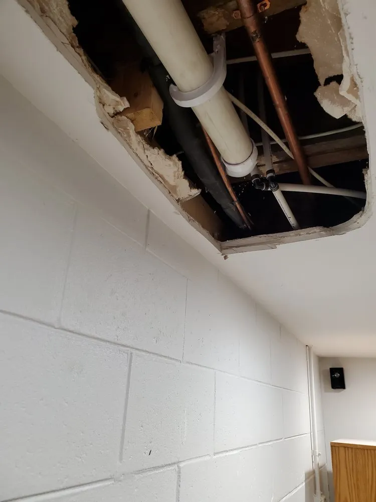 Slide of Holt Plumbing LLC