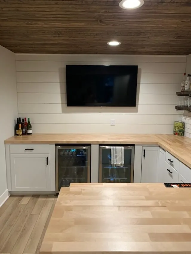 Slide of Home Experts Indy