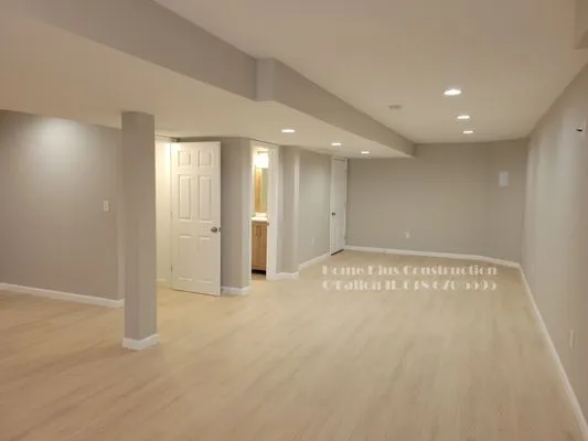 Home Plus Construction Logo