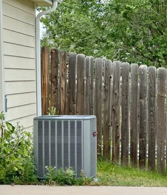 Home Service Solutions Logo