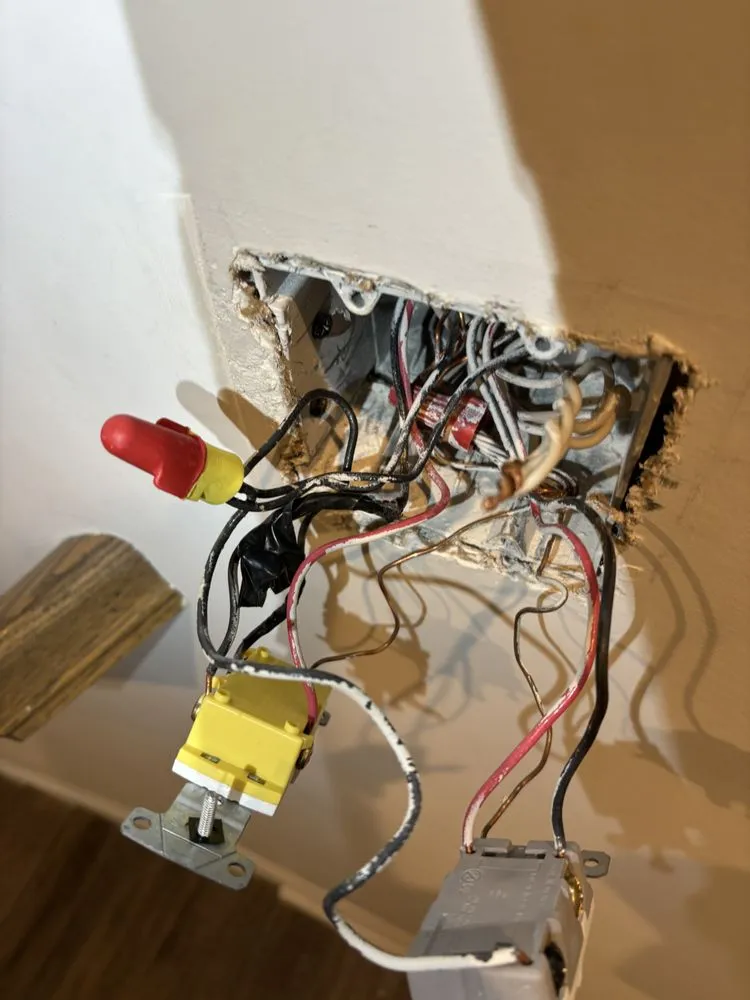 Slide of Homewire Electric & Plumbing