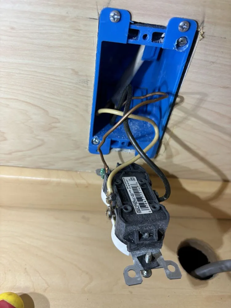 Slide of Homewire Electric & Plumbing