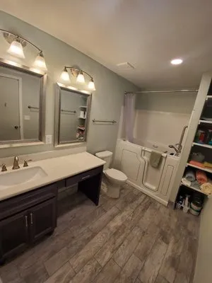 Honey Done Home Care Logo