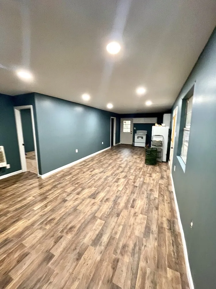 Slide of HOODS PAINTING & REMODELING