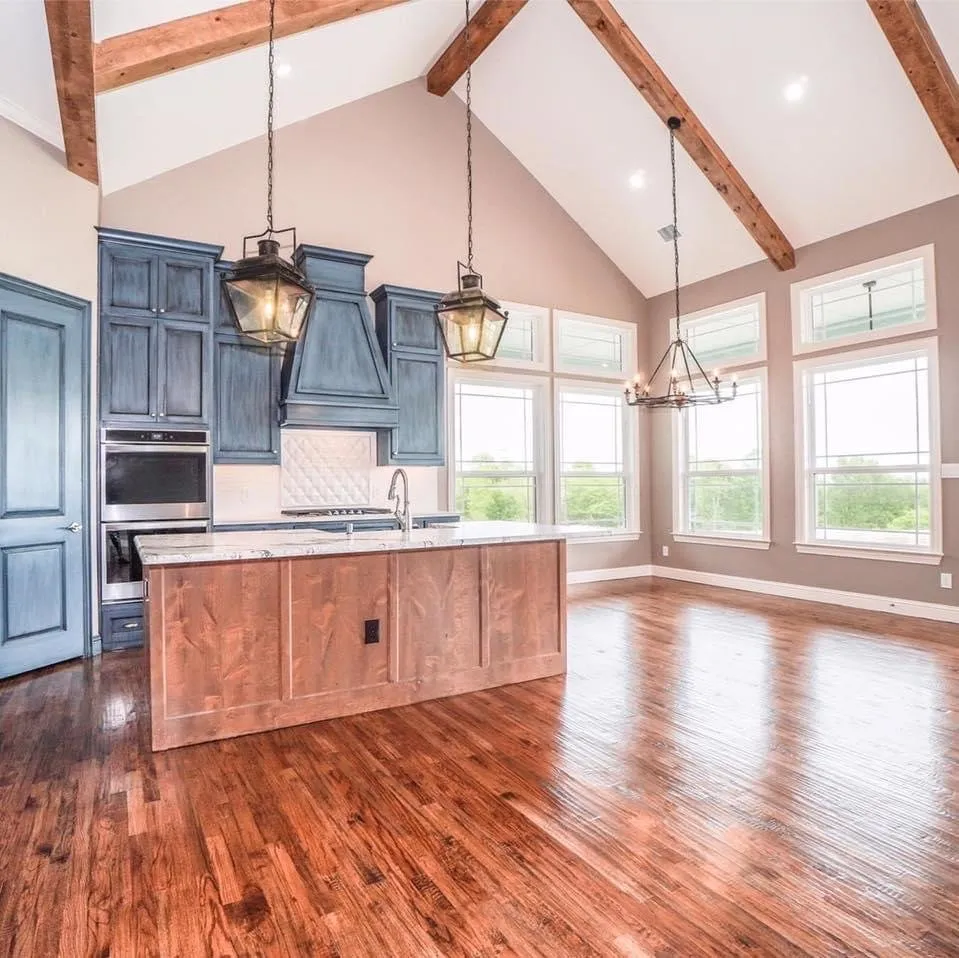 Slide of HOODS PAINTING & REMODELING