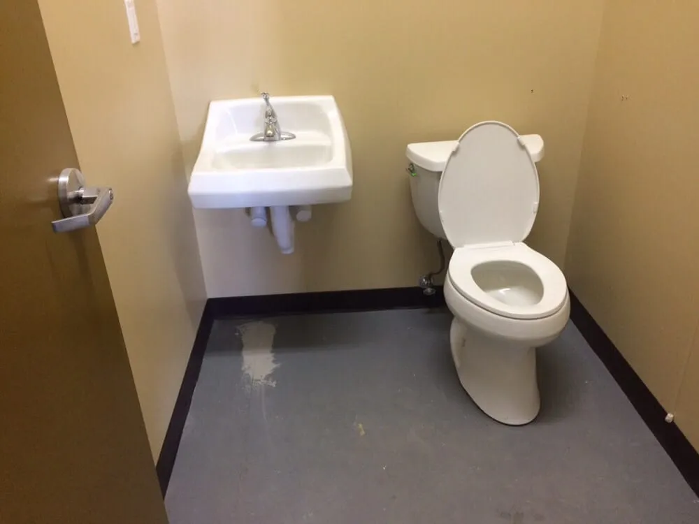 Slide of Hoss Plumbing LLC