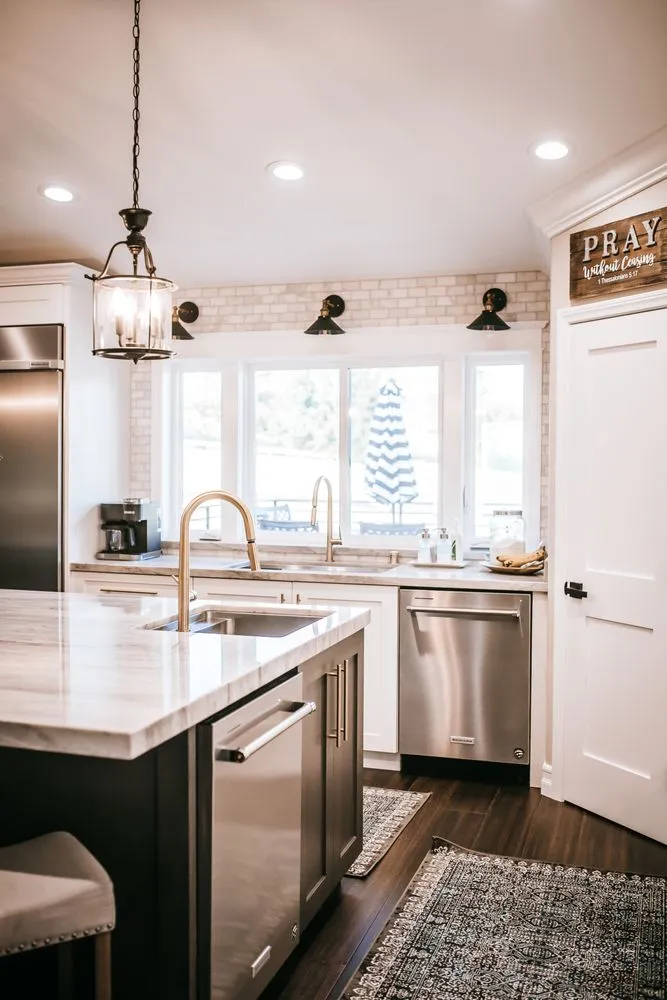 Slide of Hostetler Construction