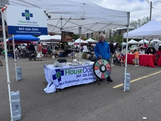 House Doctors of Chicago and North Shore Logo