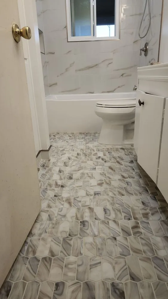 Slide of house remodeling Yañez