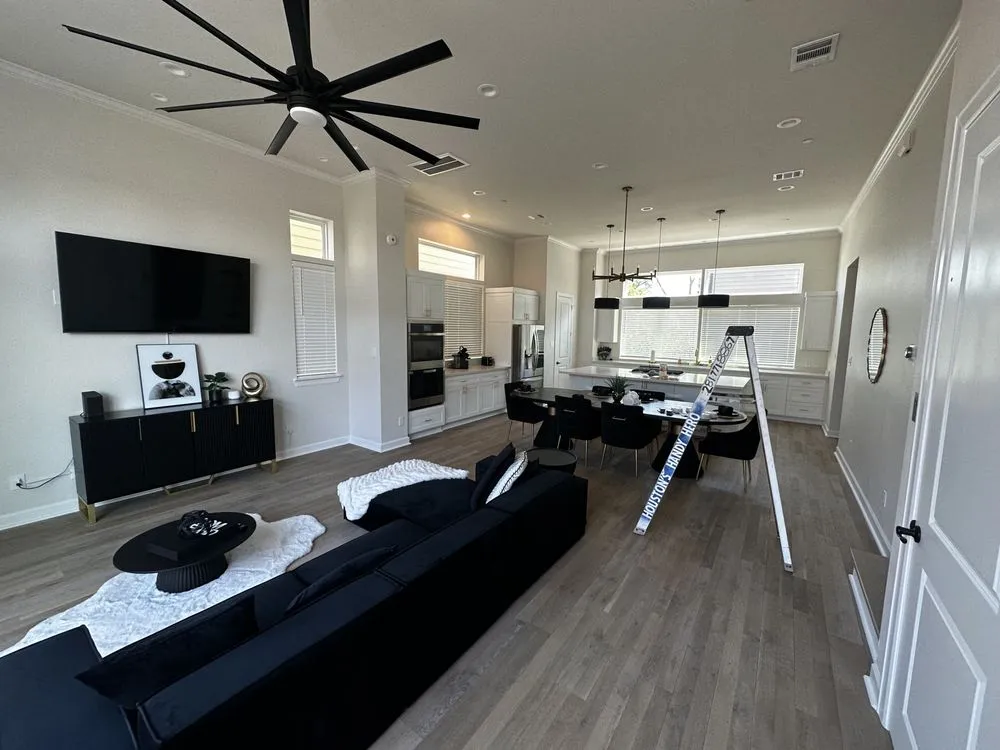 Slide of Houston's Handy Hero