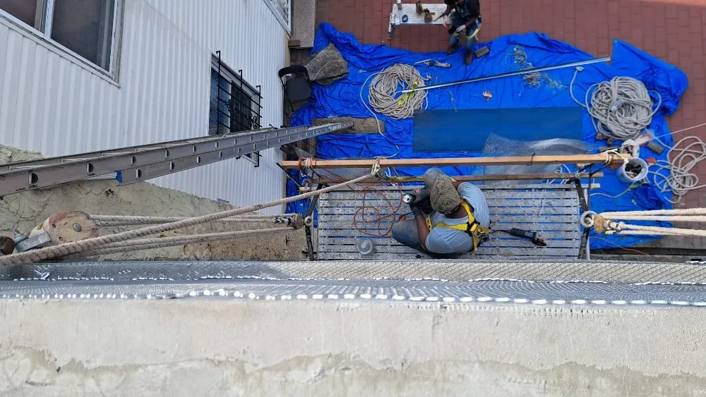 Slide of Hova Contracting Corp