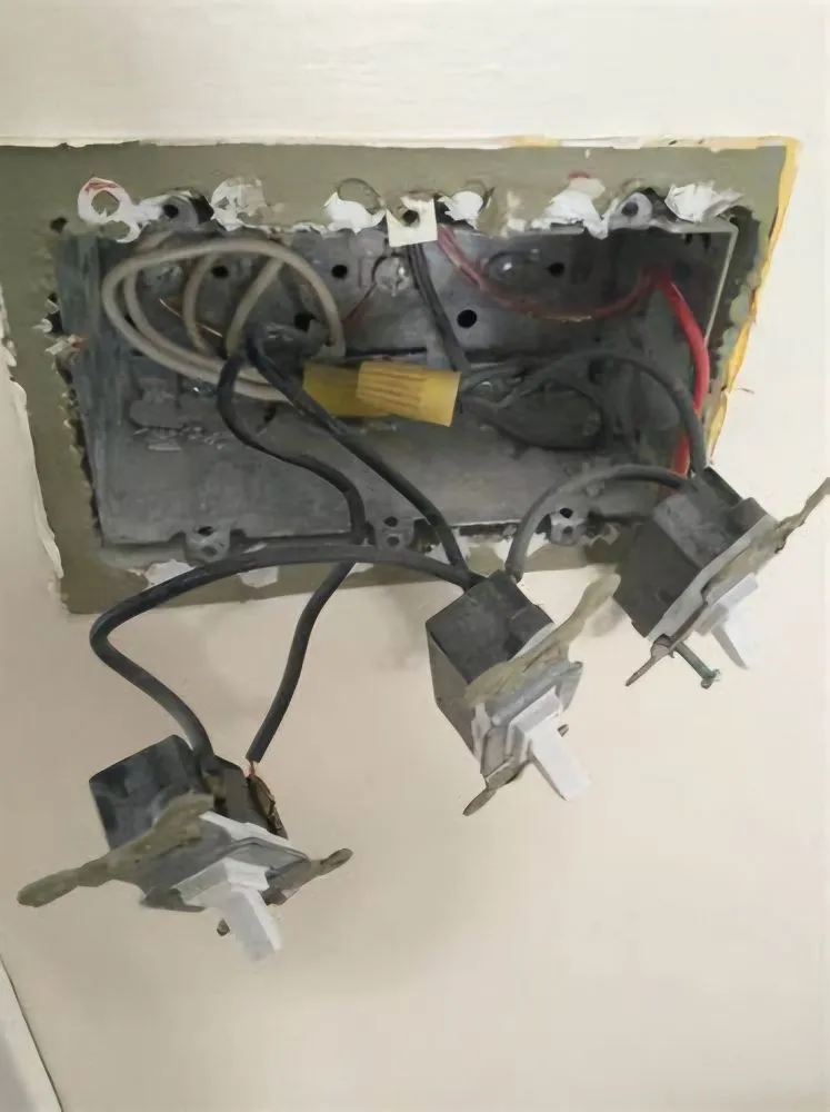 Slide of Howard's Handyman Service