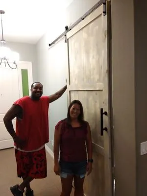 Howard's Handyman Services Logo