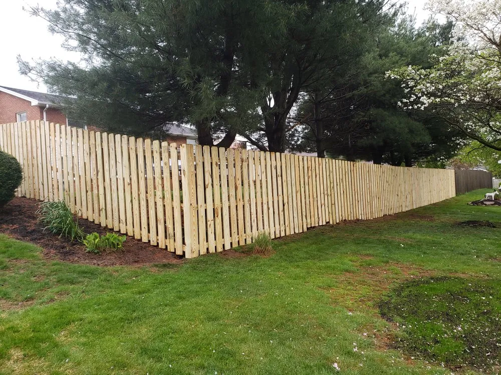 Slide of HR Fencing and Contracting