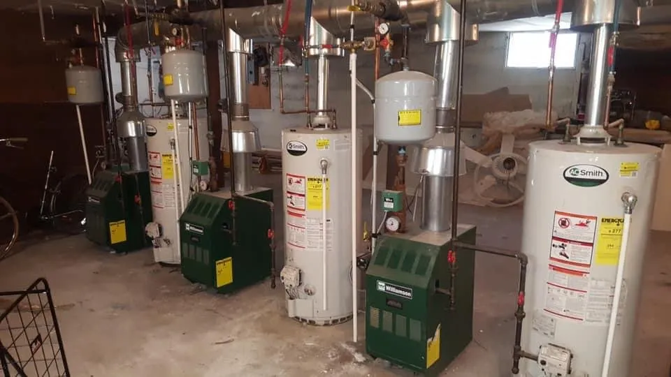 Emergency water heater service experts serving East Hartford, CT - Hr Heating Services