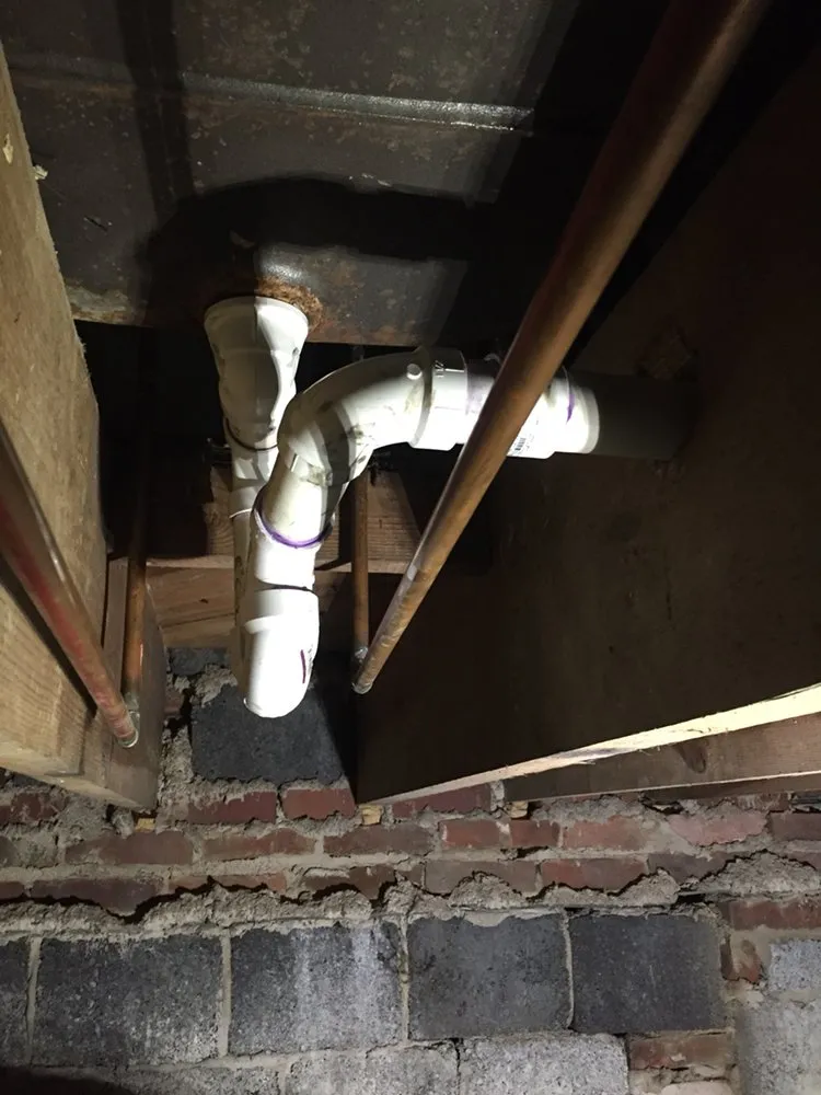 Affordable leak detection in Bailey's Crossroads, VA by HTC First Construction