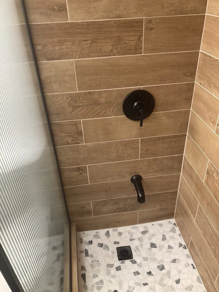 Emergency water heater service experts serving Honolulu, HI - Hua Construction