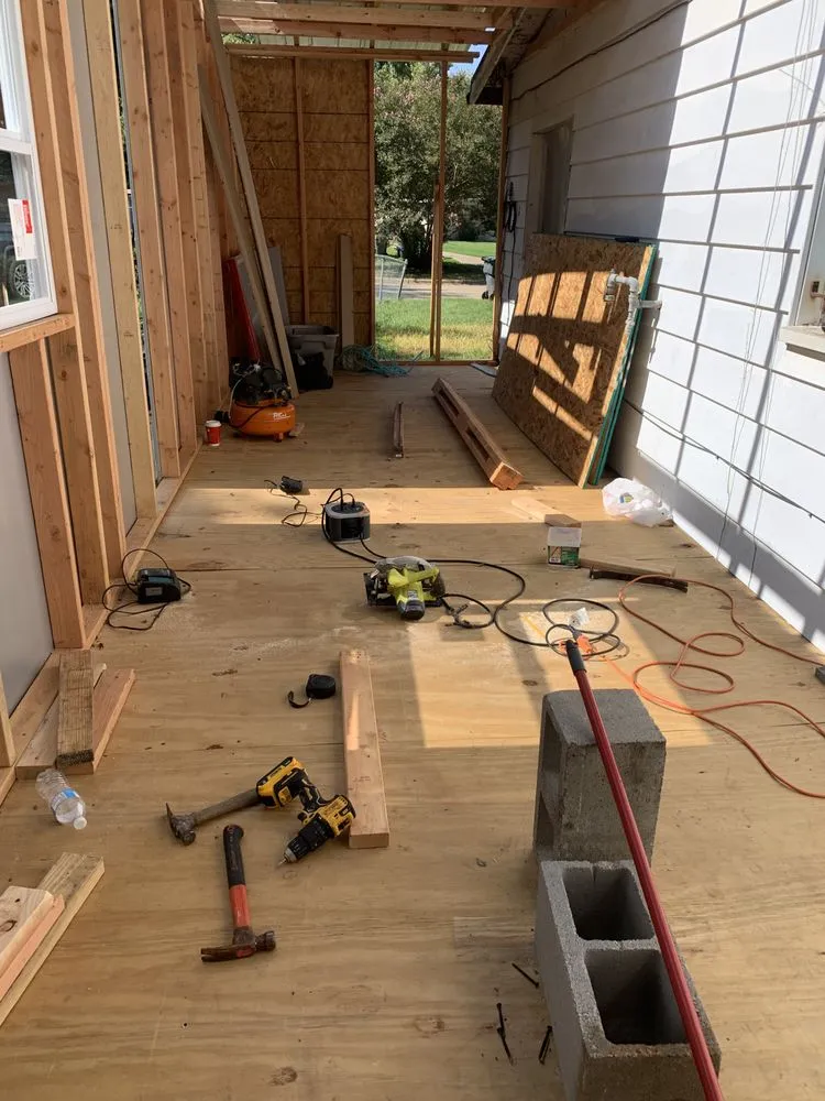 Slide of Huggins & Monroe Plumbing & Painting