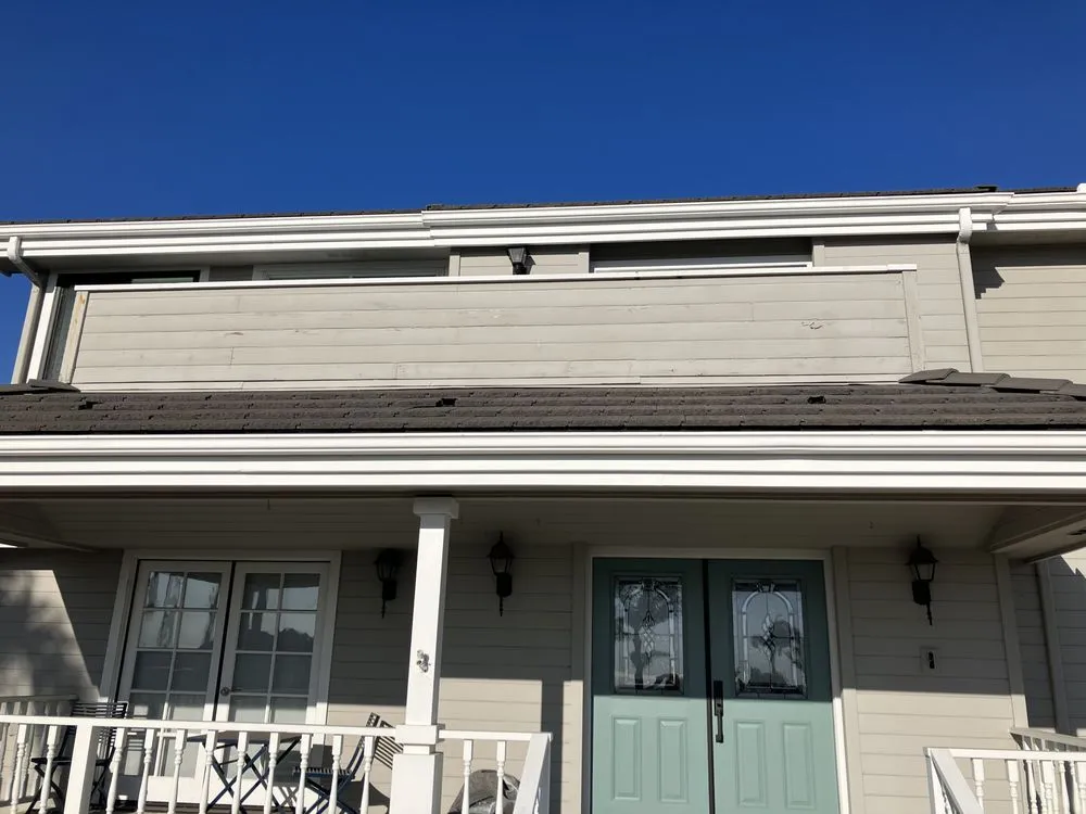 Slide of Husky Builders