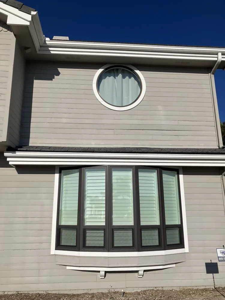 Slide of Husky Builders