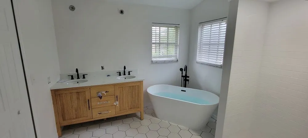 Slide of Husky Plumbing Pros