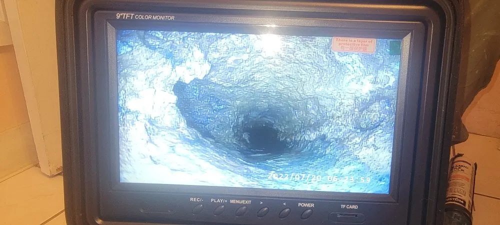 Slide of Husky Plumbing Pros