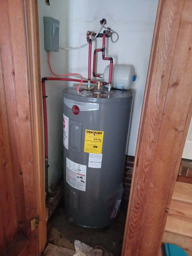 Slide of H&W Plumbing