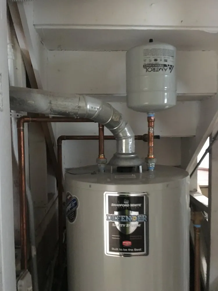 Slide of Hydro Tech Max Plumbing and Drains