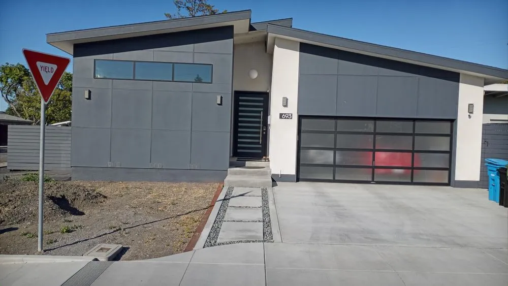 Slide of I & J BUILDING CONSTRUCTION