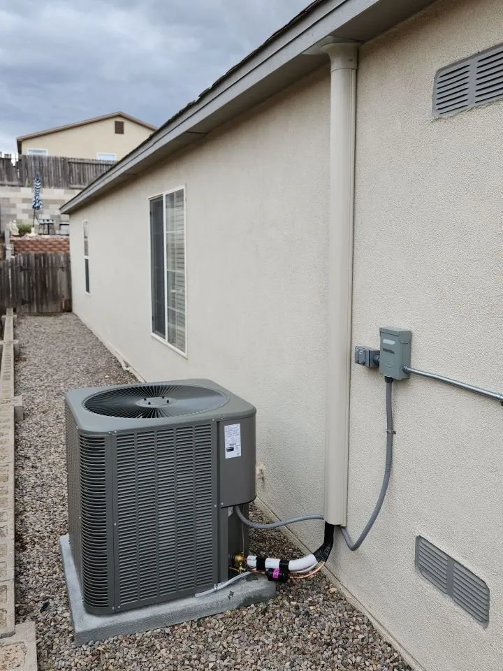 Slide of I-Deal HVAC