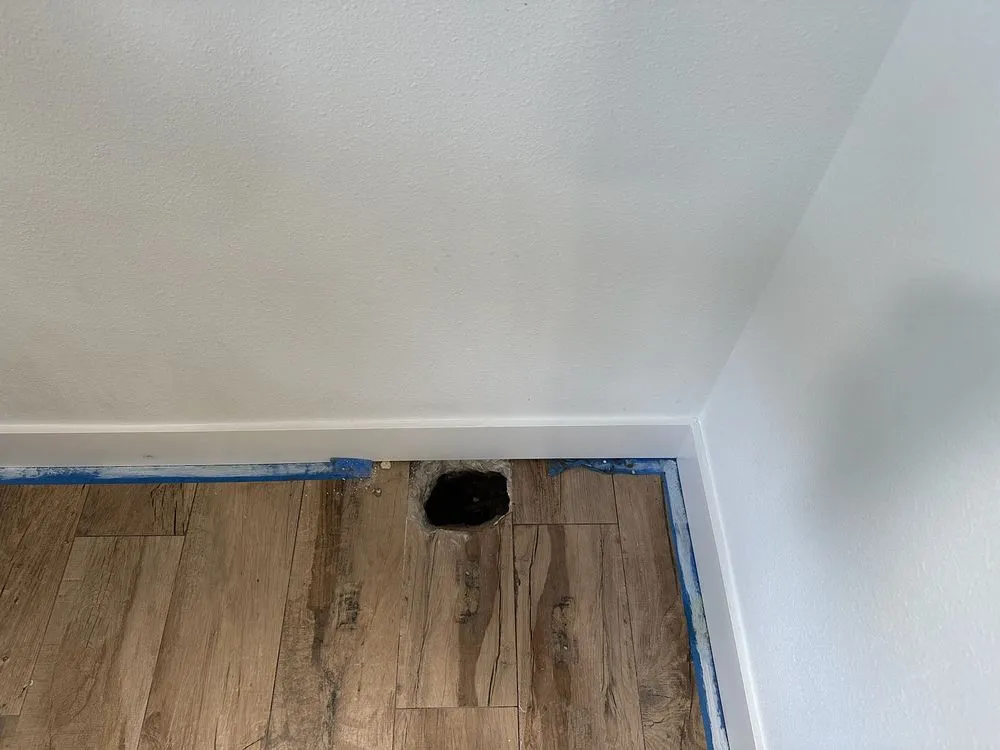 Slide of I Find Leaks