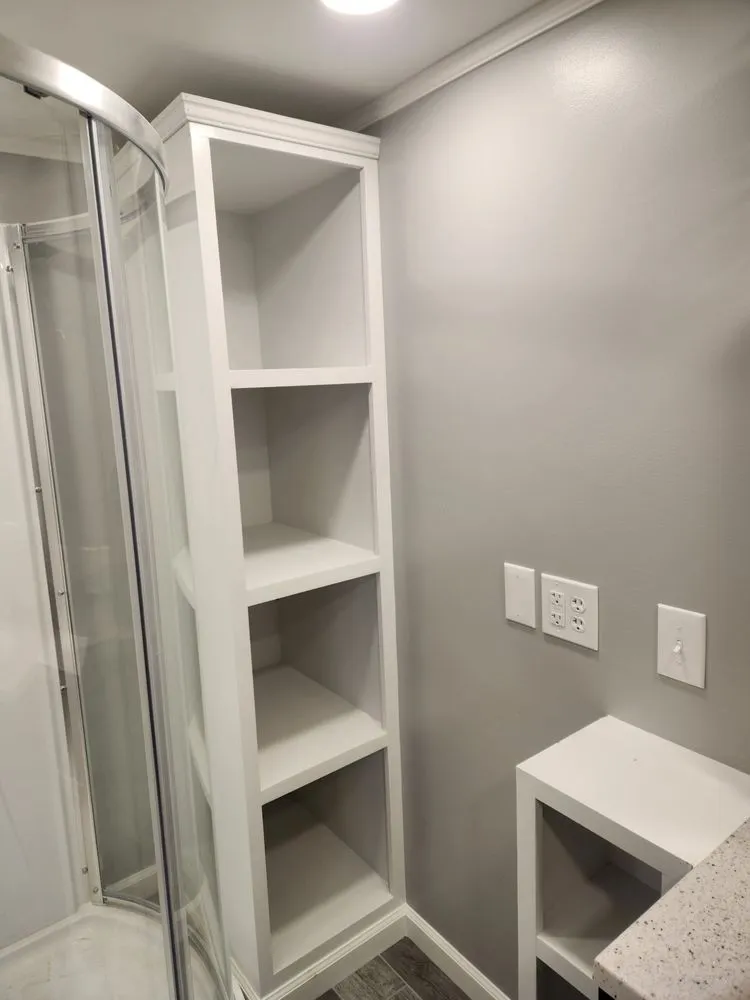 Slide of I Know A Guy Services