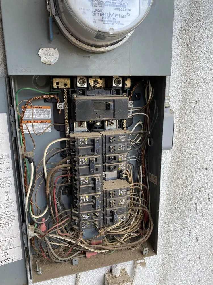 Slide of IbarraServices