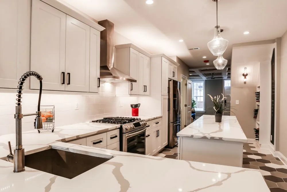 Slide of Iconic Builders